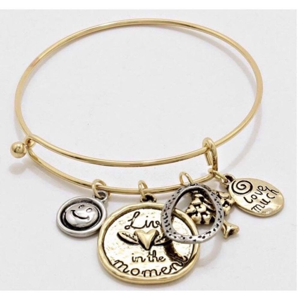 New Womens Boutique Live in the Moment Moxed Media Gold Hook Bracelet